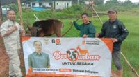 Anggota DPRD Kota Balikpapan Slamet Iman Santoso (kiri) saat berfoto bersama Debi Ketua PWI Balikpapan dan Hilman Jurnalis Metro TV (foto : istimewa)